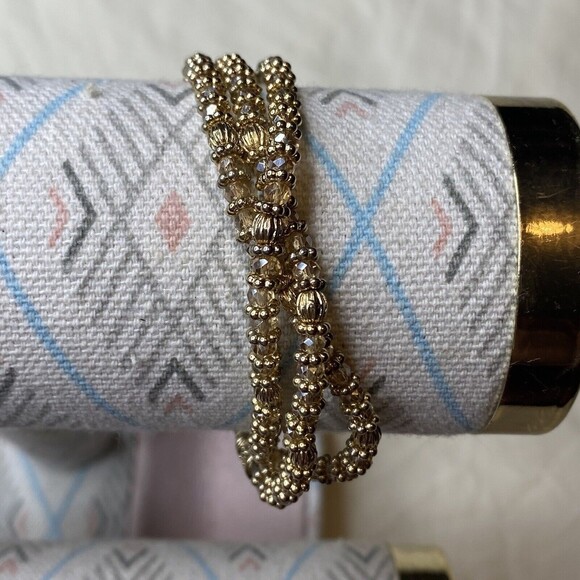 Vintage Multi 3 Strand Clear & Tones of Gold Beaded Bracelet Adjustable pull - Picture 5 of 5